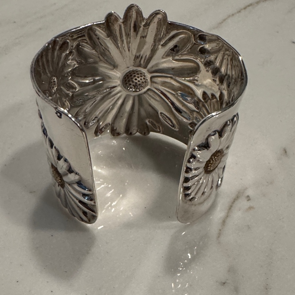 2003 Tiffany Daisy Wide Sterling Silver Cuff Bracelet with Gold Centers - Picture 5 of 11